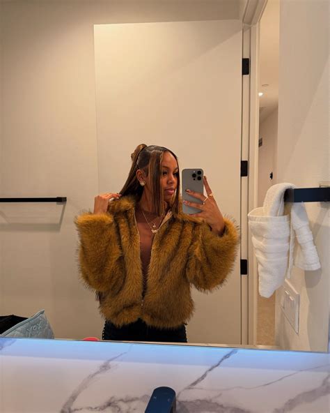 (@mimiii.
